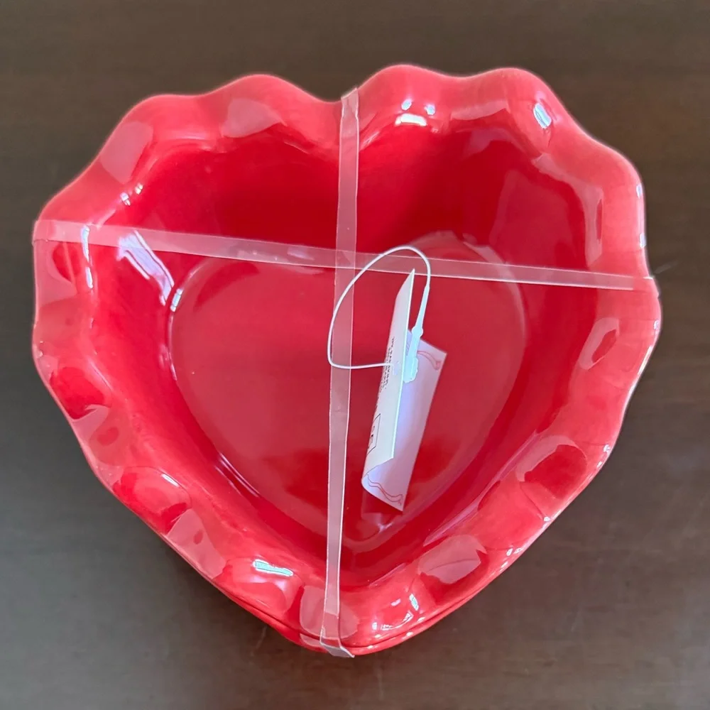 Target Bullseye Playground Red Ceramic Heart Shaped Ramekin Set of 2, Ruffled